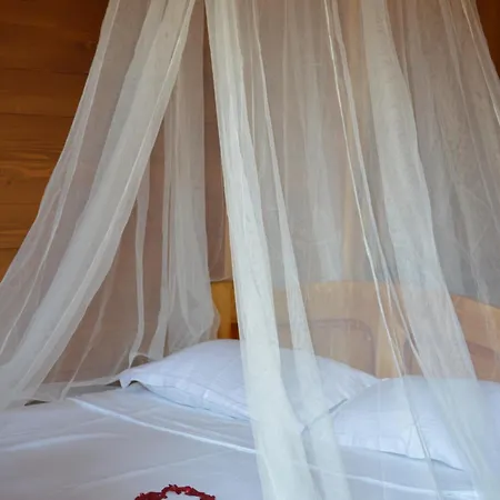 Gardena Rustic - De Lemn 3*