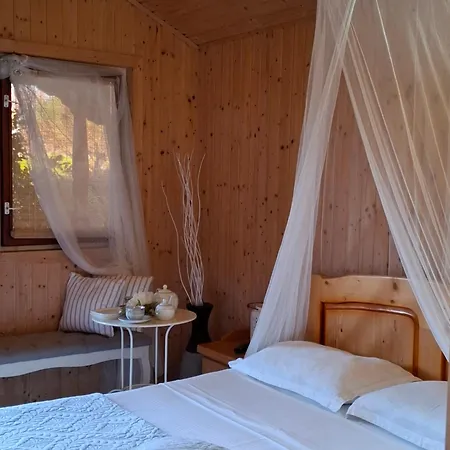 Gardena Rustic - De Lemn Parc de vacanță 3*