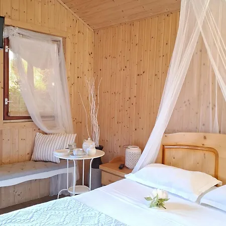 Gardena Rustic - De Lemn Semesterpark Costinesti
